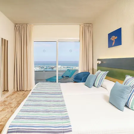 Hovima La Pinta Beachfront Family