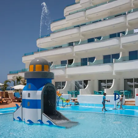 Hovima La Pinta Beachfront Family 4* Costa Adeje (Tenerife)
