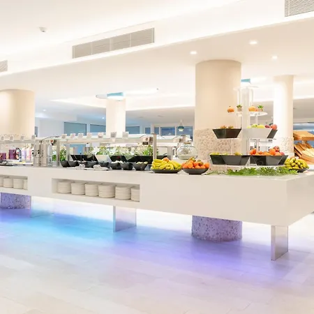 Hotel Hovima La Pinta Beachfront Family 4*