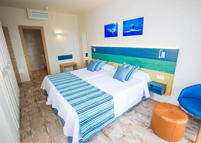 Hovima La Pinta Beachfront Family فندق