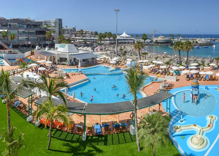 Hovima La Pinta Beachfront Family فندق أذيخي