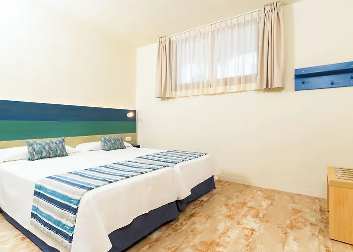 Hovima La Pinta Beachfront Family فندق 4*