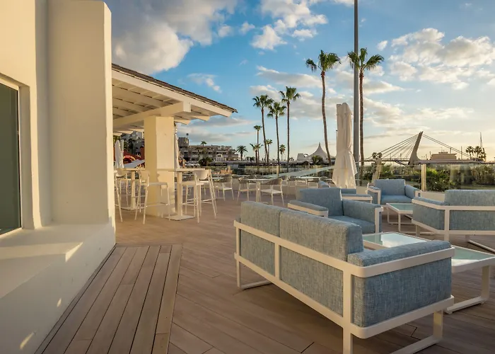 Hovima La Pinta Beachfront Family 4* أذيخي